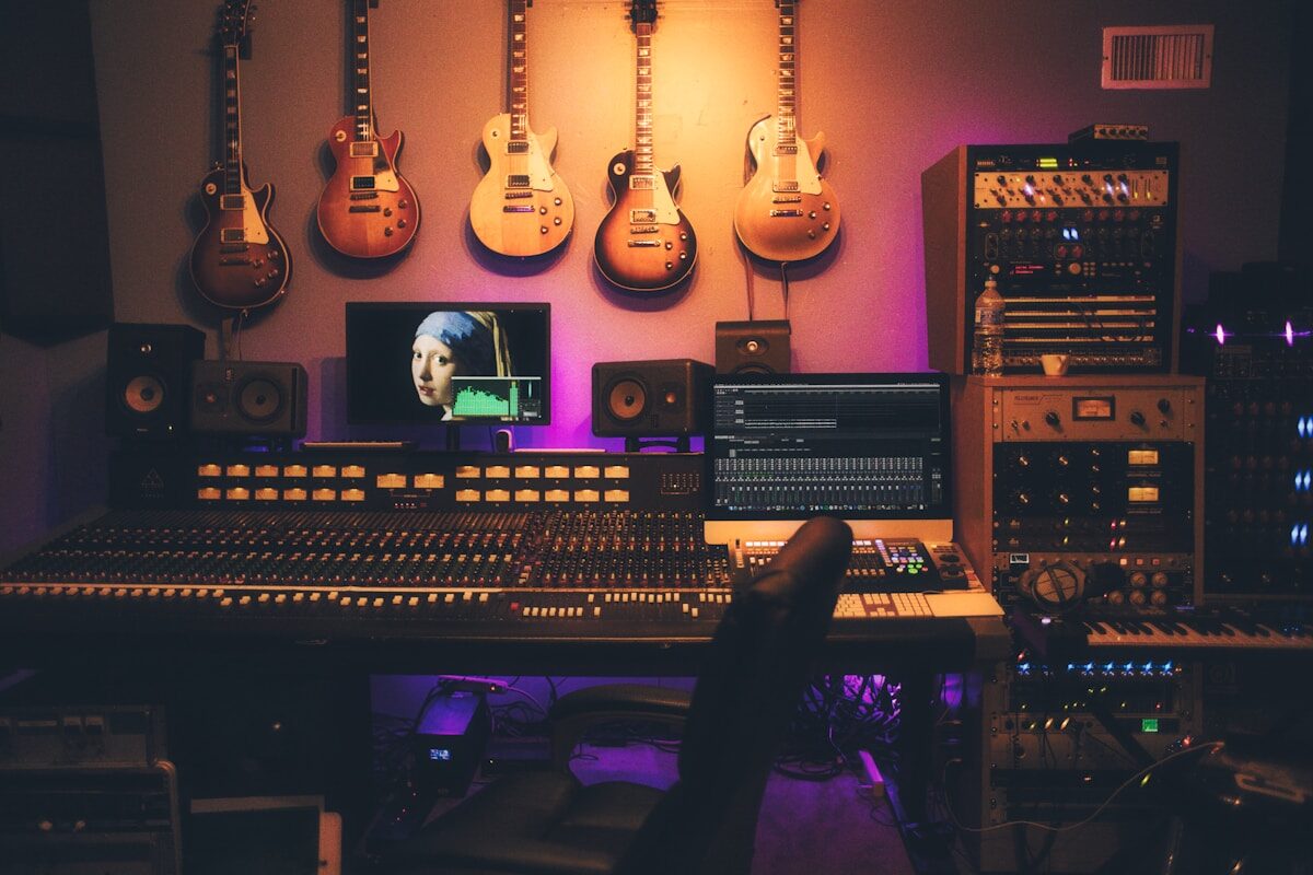 Mixing pult stúdióban